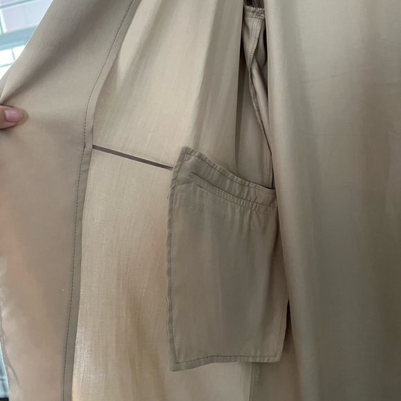 Zara light weight jacket - Picture 3 of 9